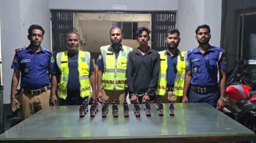 অবৈধ স্কাফ সিরাপ সহ গ্রেপ্তার-১